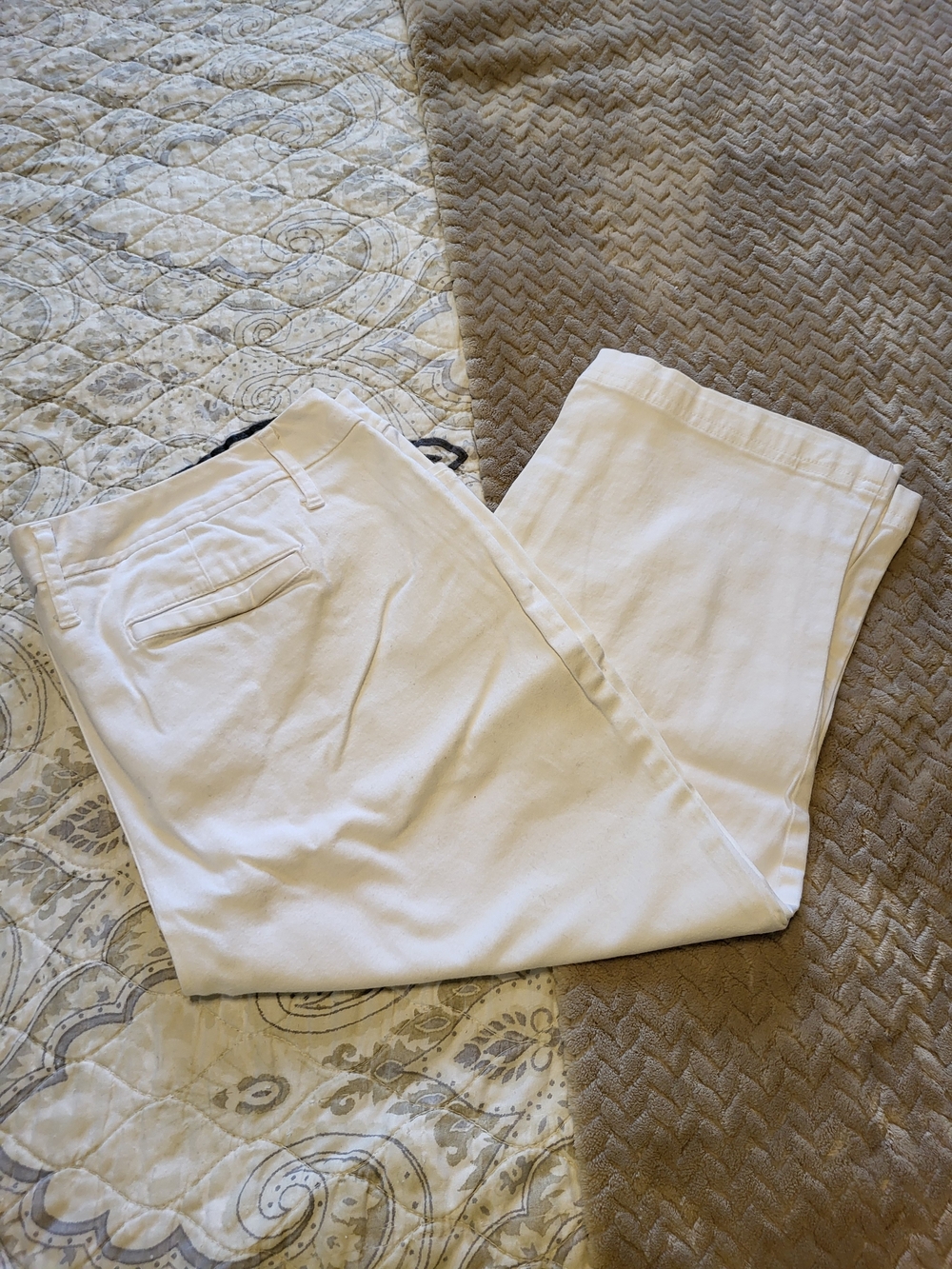 White Casual Capri's